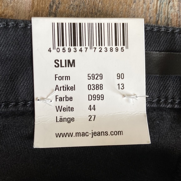 * SOLD* Mac Jeans | Straight Fit , Slim Leg , Kick Fringe Jeans - Picture 2 of 9